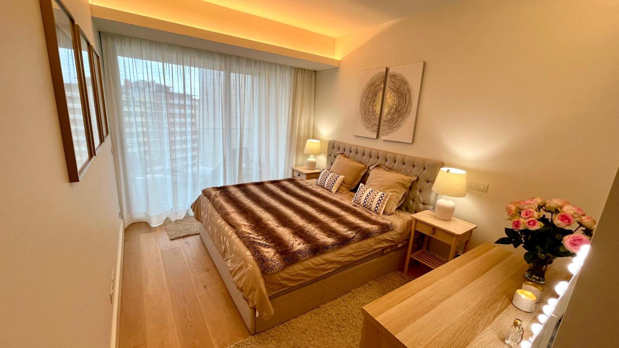 Apartment Luxurious 2 Bedrooms With Amenities In Center Lisbon